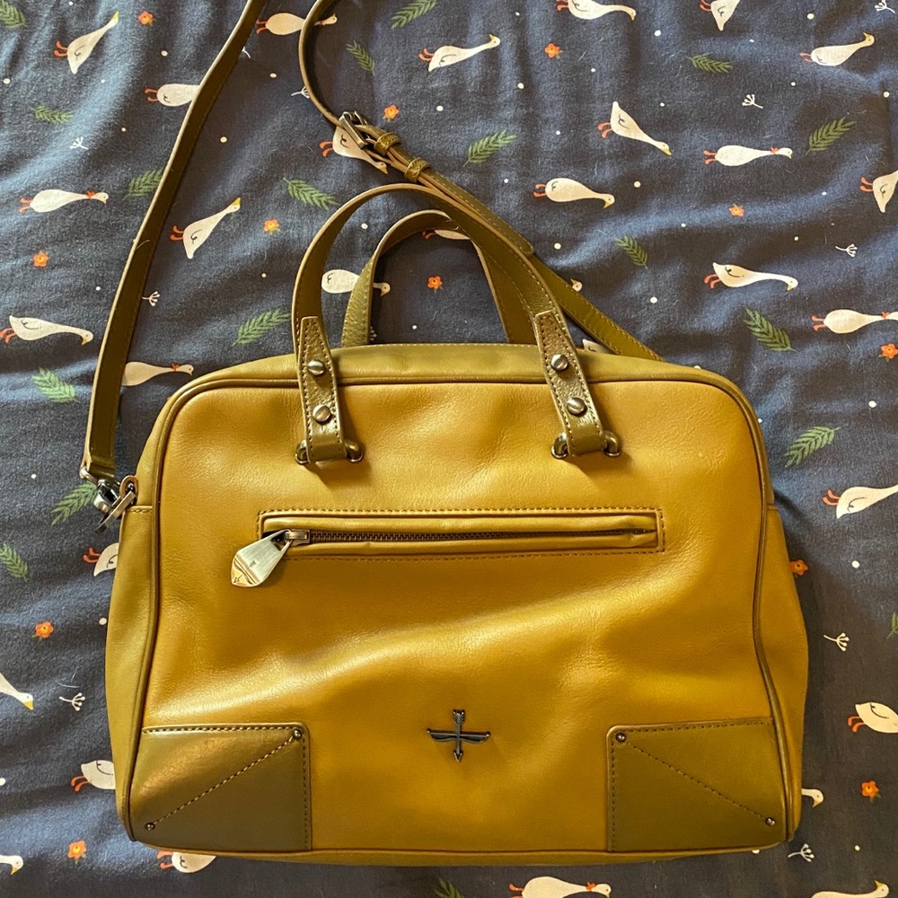 Pour La Victoire crossbody tote bag